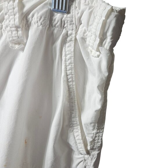 Mens White Cargo Shorts With Multiple Pockets & Elastic Waistband - Picture 4 of 9